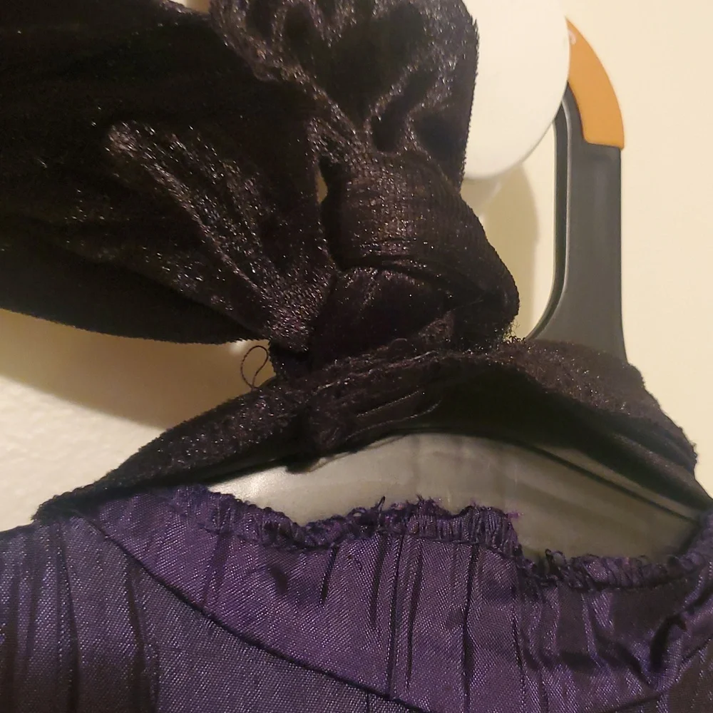 Wicked's Elphaba Deluxe Charming‎ Black and Purple Kids Costume with Hat
